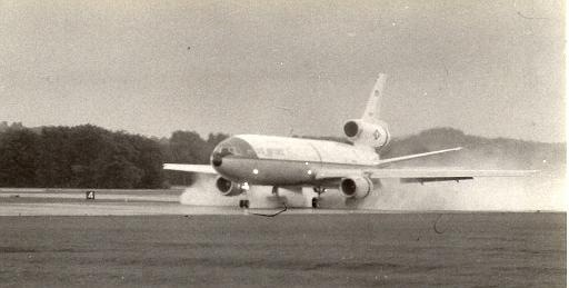 1984-10 DC10  us-airforce.jpg